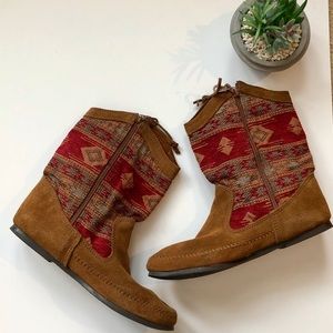 Minnetonka Shoes - Minnetonka | boho | size 11 Minnetonka Shoes - Minnetonka | boho | size 11
